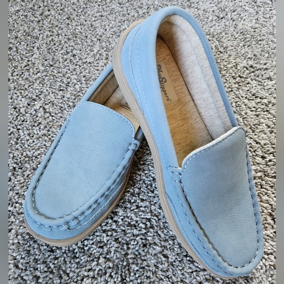 My Pillow Slippers - Picture 1 of 6